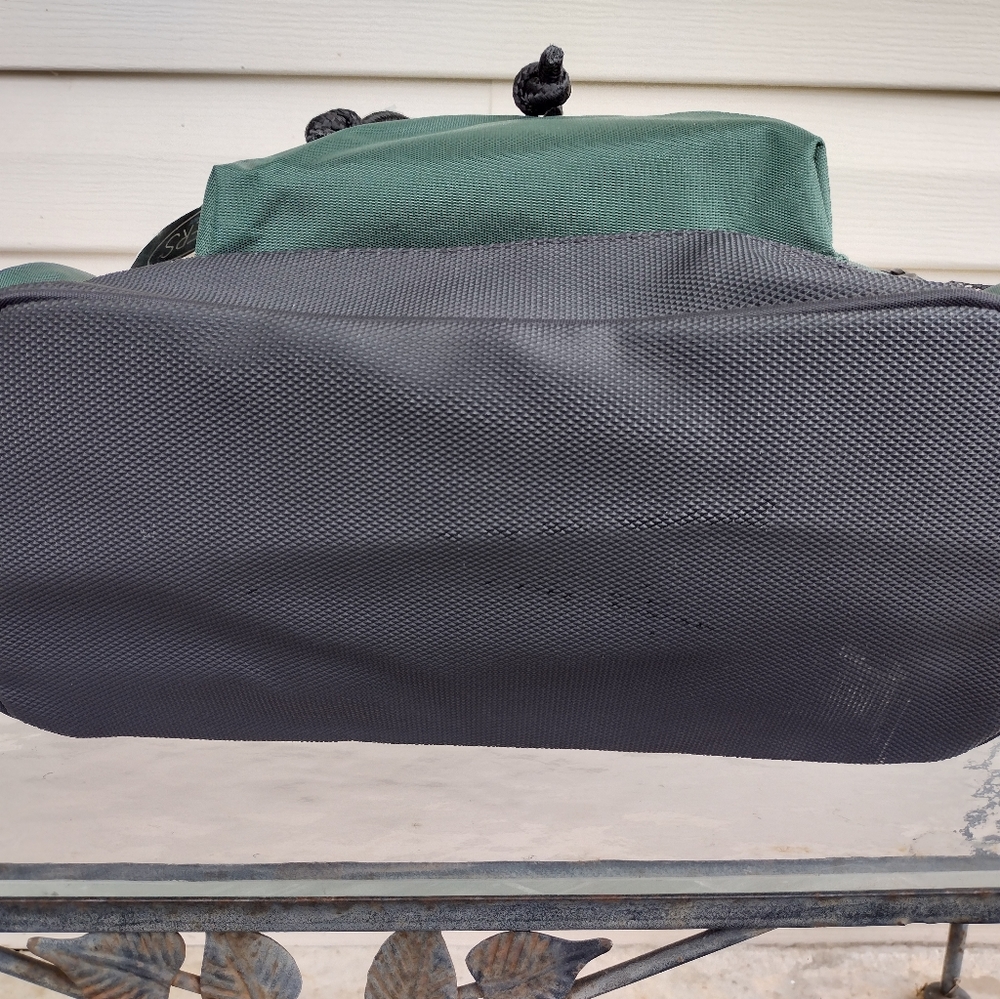 Toppers H2O Avalon Sport Backpack 1636 Forest/Blk - Picture 4 of 13